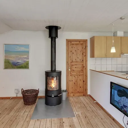 펜션 Ahti - 900m From The Sea By Interhome