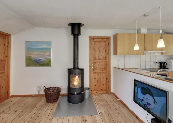 Ahti - 900m From The Sea By Interhome